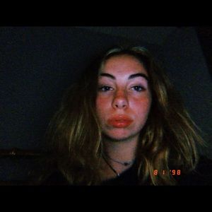 Meet your Posher, Meya